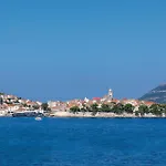 Beautiful In Karbuni With Wifi 아파트