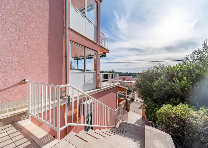 Apartamento Lovely In Karbuni With House Sea View Potirna